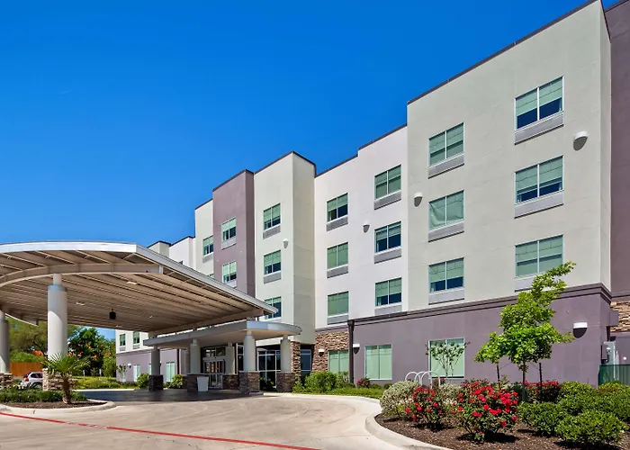 Best Western Plus Roland Inn & Suites